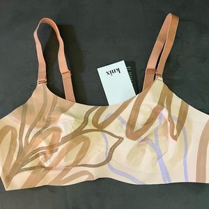 NWT Knix bra size 3, color beach glow
